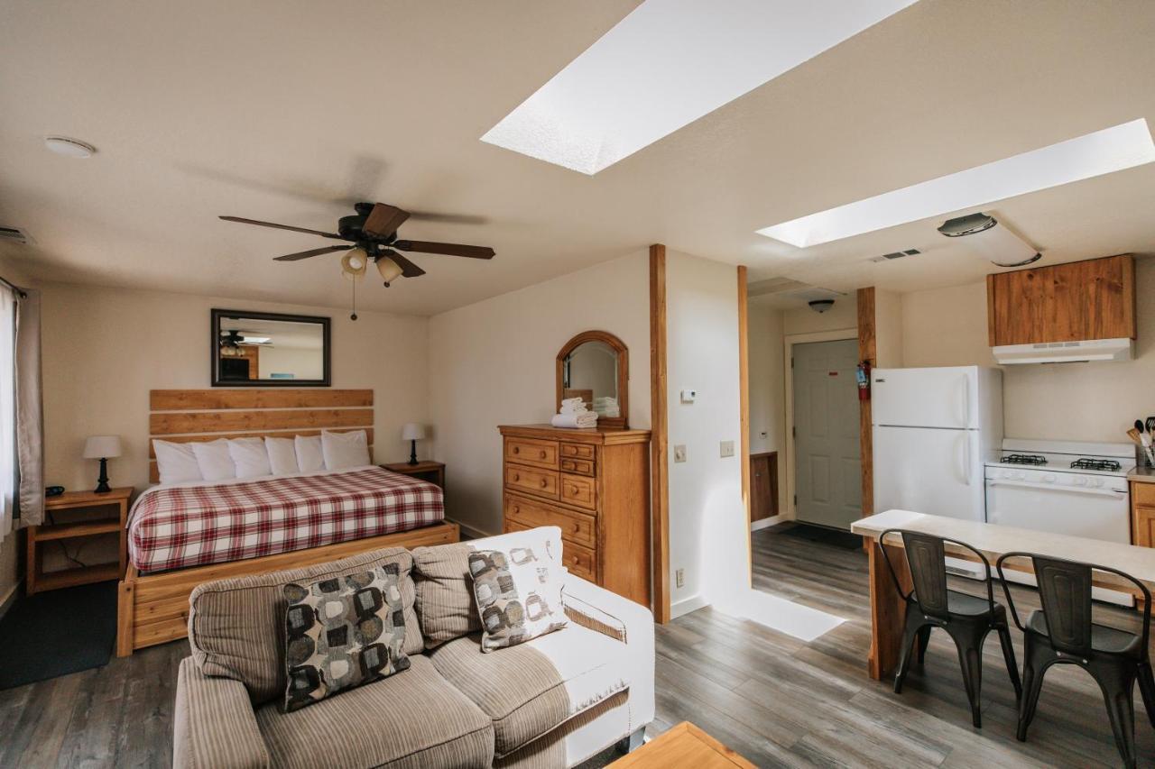 View Crest Lodge Тринидад Екстериор снимка